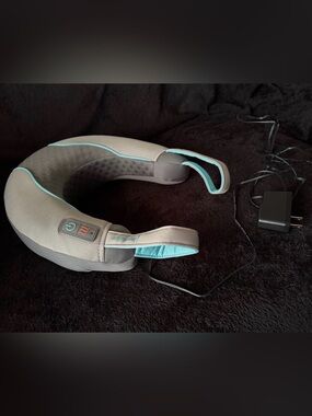 Pro Therapy Vibration Neck Massager with Soothing Heat